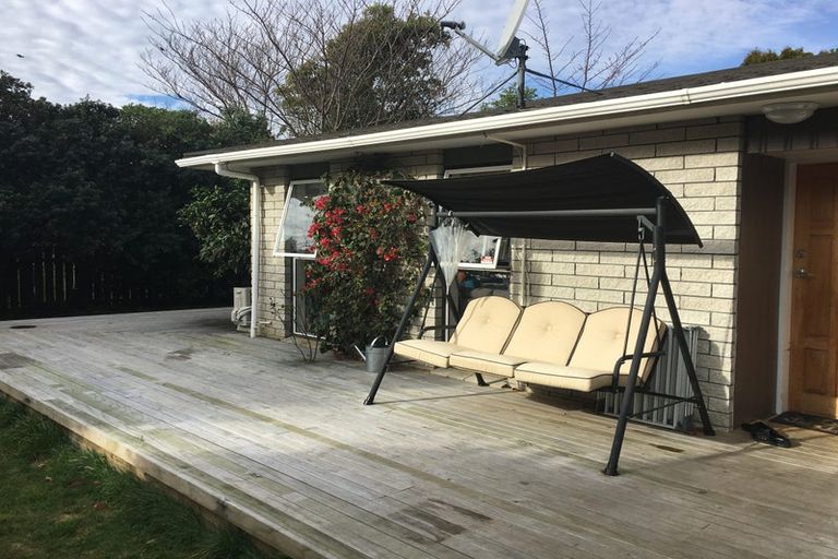 Photo of property in 28 Kanawa Street, Waikanae, 5036