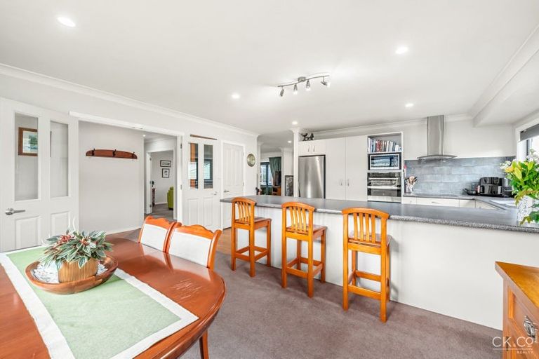 Photo of property in 53 Riverstone Drive, Riverstone Terraces, Upper Hutt, 5018