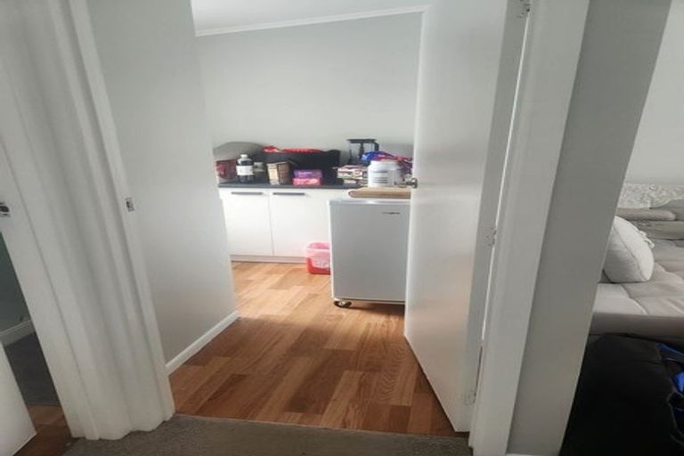 Photo of property in 80 Tiraumea Drive, Pakuranga, Auckland, 2010