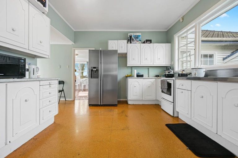 Photo of property in 3 Tarbett Road, Hillcrest, Hamilton, 3216
