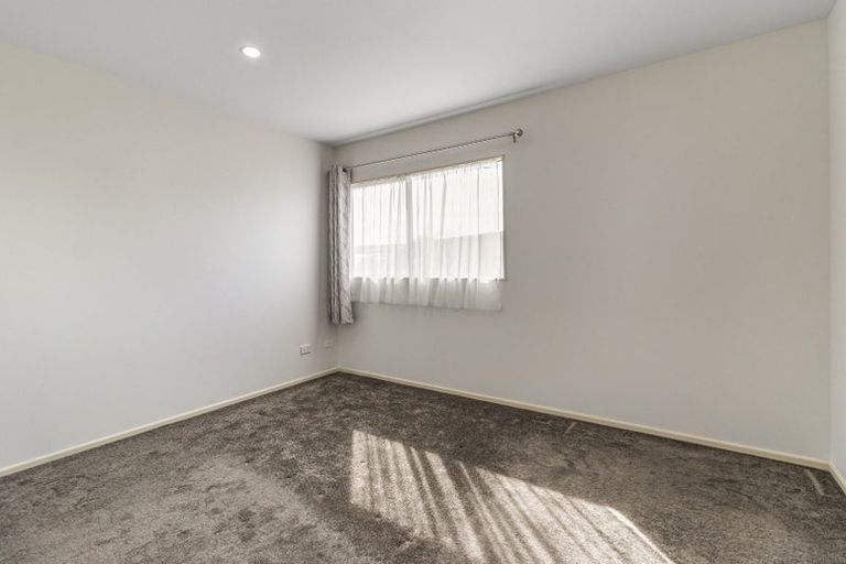 Photo of property in 37 Kestev Drive, Flat Bush, Auckland, 2016