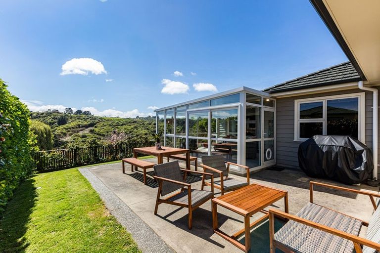 Photo of property in 3 Catlins Glen, Aotea, Porirua, 5024