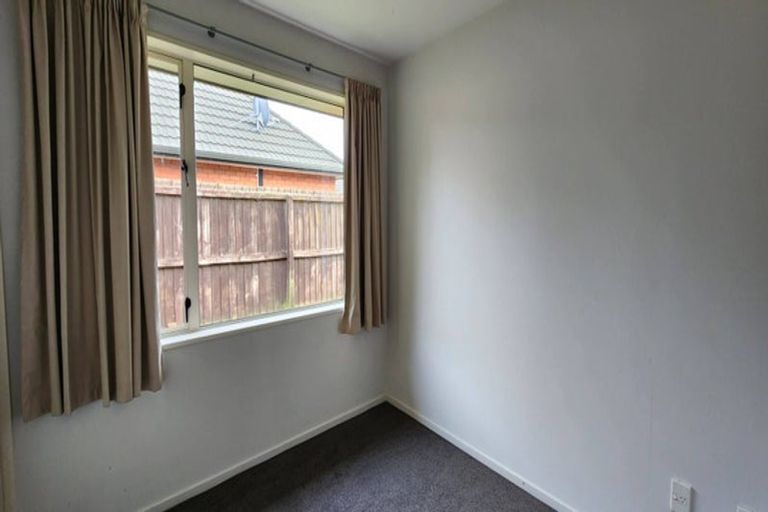 Photo of property in 8 York Tong Place, Addington, Christchurch, 8024