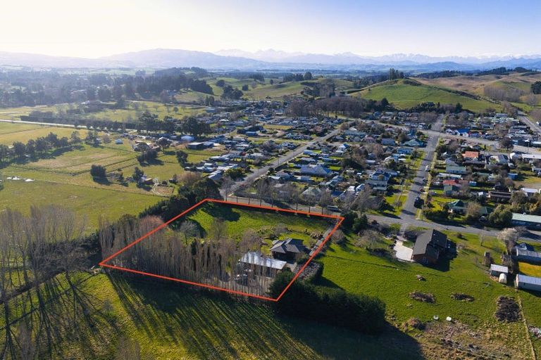 Photo of property in 22 Reeves Street, Cheviot, 7310