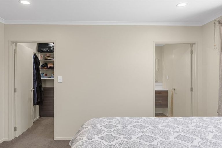 Photo of property in 16 Forbes Street, Westport, 7825