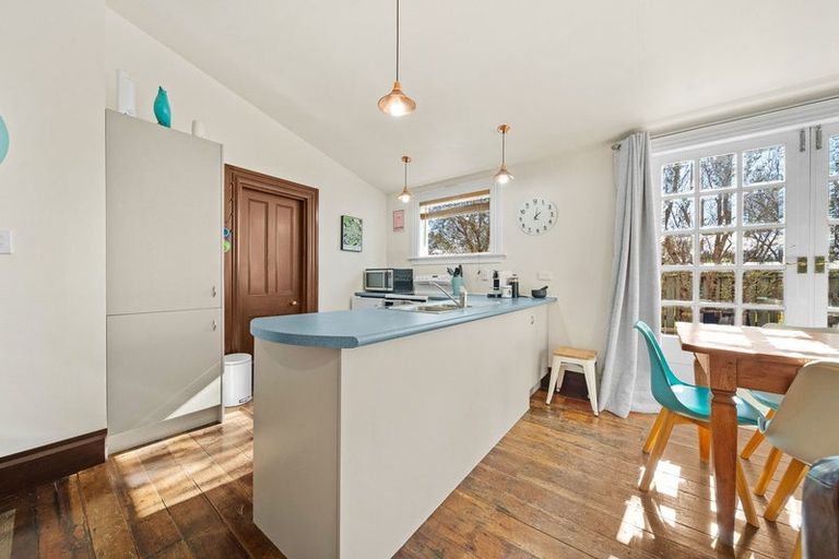 Photo of property in 102 Jellicoe Street, Martinborough, 5711