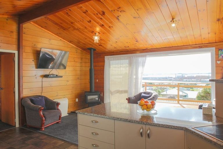 Photo of property in 41 Shannon Street, Clifton, Invercargill, 9812