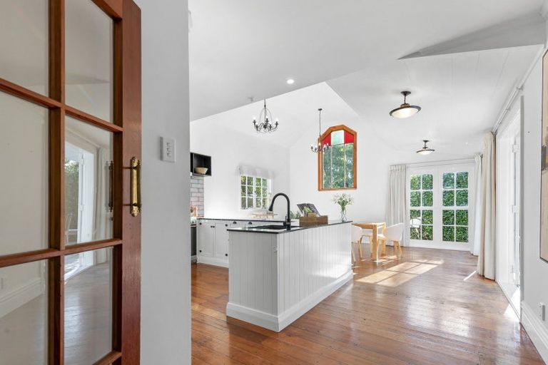 Photo of property in 100 Oxford Road, Okato, 4335