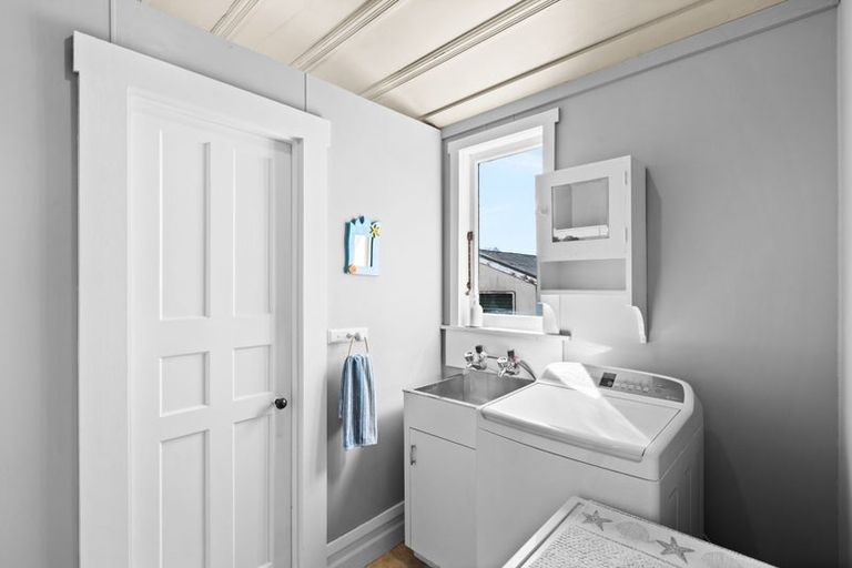 Photo of property in 18 Evenden Road, Tomoana, Hastings, 4120