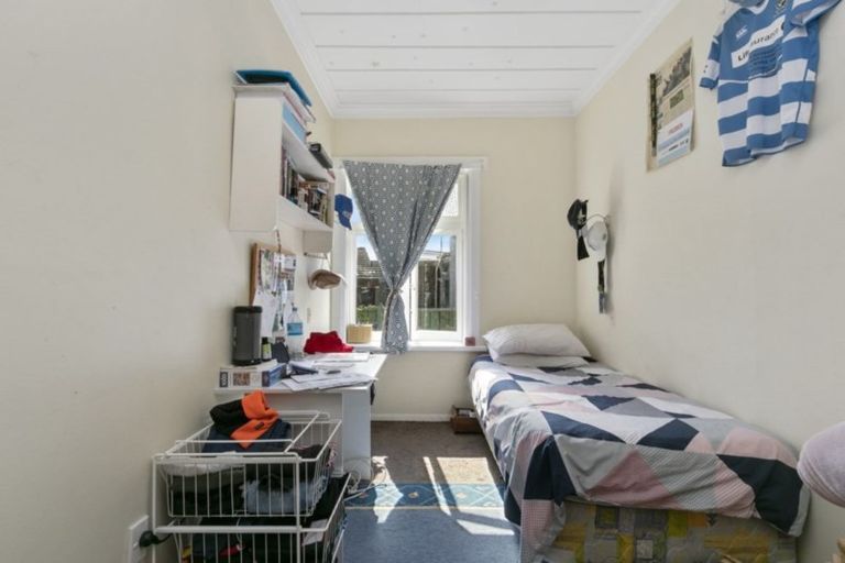 Photo of property in 76 Hautana Street, Woburn, Lower Hutt, 5010