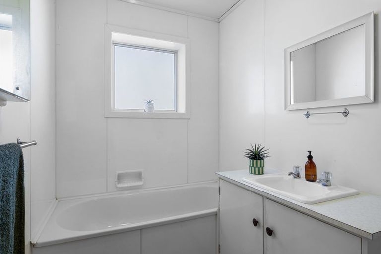 Photo of property in 79a Barrett Street, Westown, New Plymouth, 4310