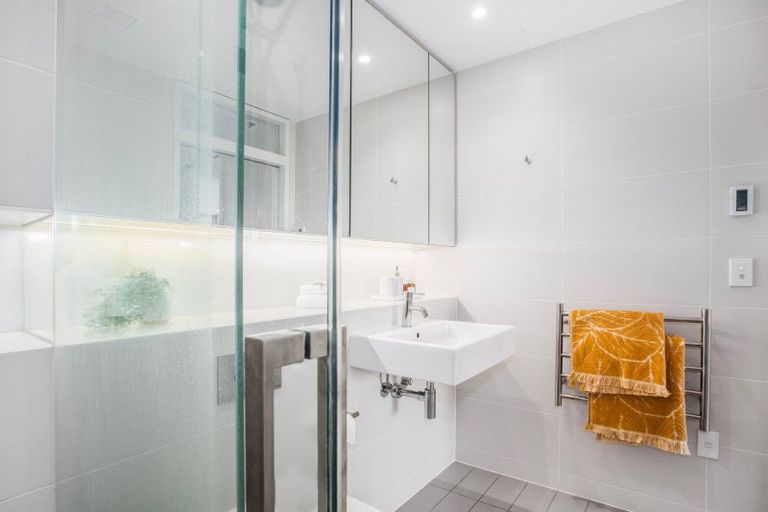 Photo of property in Clyde Quay Wharf, 7u1b Clyde Quay Wharf, Te Aro, Wellington, 6011