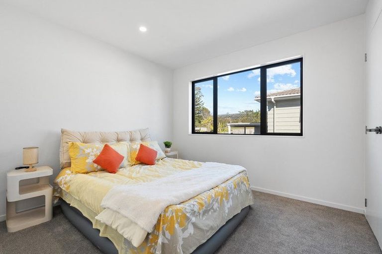 Photo of property in 11/20 Seabrook Avenue, New Lynn, Auckland, 0600