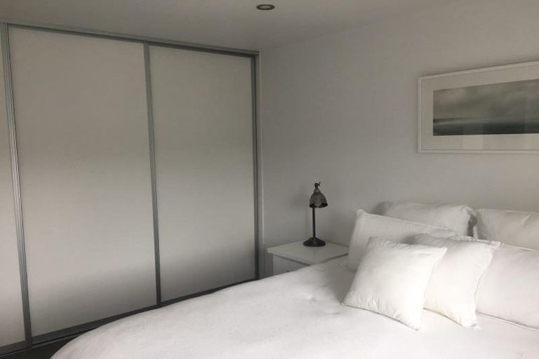 Photo of property in 3/12 Agra Crescent, Khandallah, Wellington, 6035