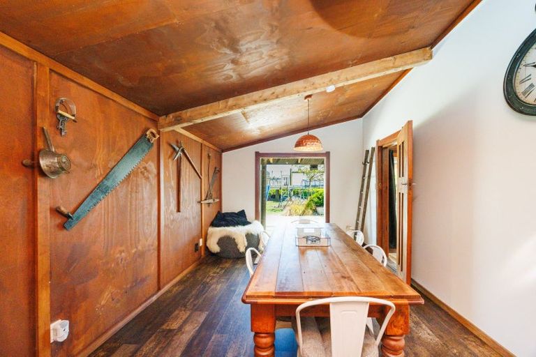 Photo of property in 359 Newbury Line, Bunnythorpe, Palmerston North, 4478