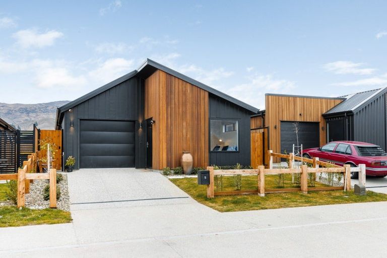 Photo of property in 5 Dotterel Lane, Cromwell, 9310