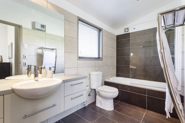 Photo of property in 13b Mataraki Place, Wanaka, 9305