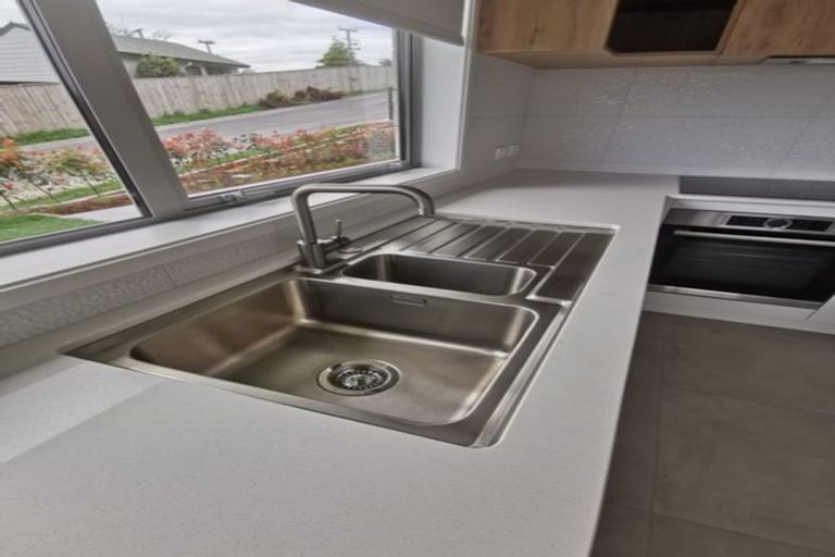 Photo of property in 1 Lomay Place, Te Puke, 3119