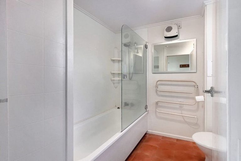 Photo of property in 46 Washington Avenue, Brooklyn, Wellington, 6021