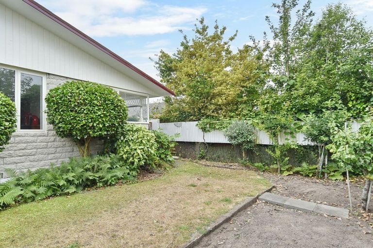 Photo of property in 2/513 Mairehau Road, Parklands, Christchurch, 8083