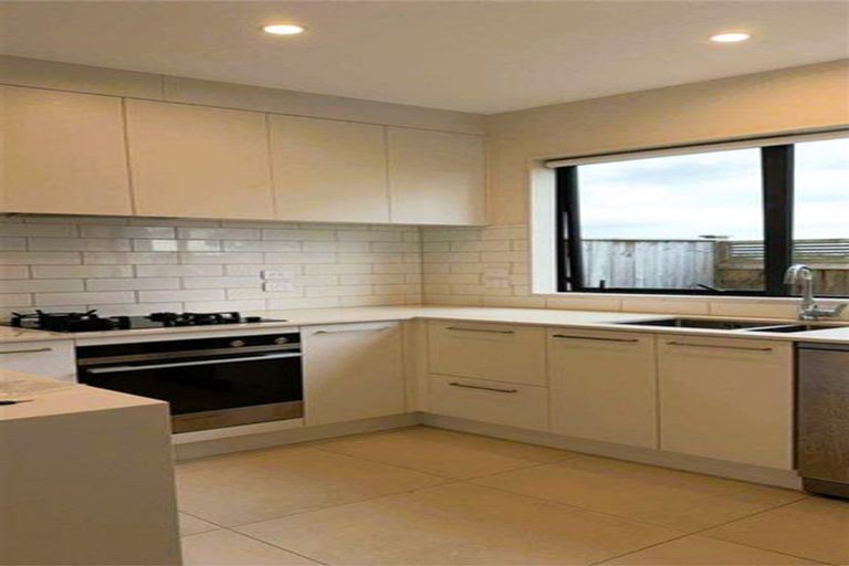 Photo of property in 1b Falabella Lane, Karaka, Papakura, 2113