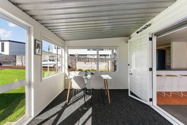 Photo of property in 141 Pah Road, Cockle Bay, Auckland, 2014