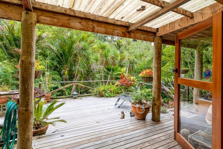 Photo of property in 54 Mahoe Road, Titirangi, Auckland, 0604