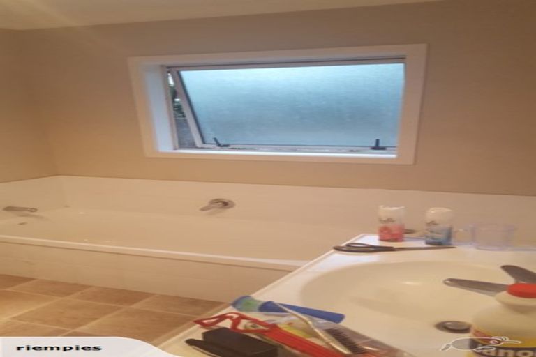 Photo of property in 72a Thompson Street, Mount Cook, Wellington, 6011