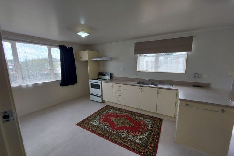 Photo of property in 241 Great North Road, Henderson, Auckland, 0612