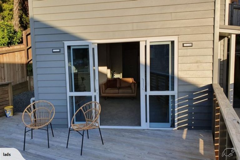 Photo of property in 20u7 Glanmire Road, Newlands, Wellington, 6037