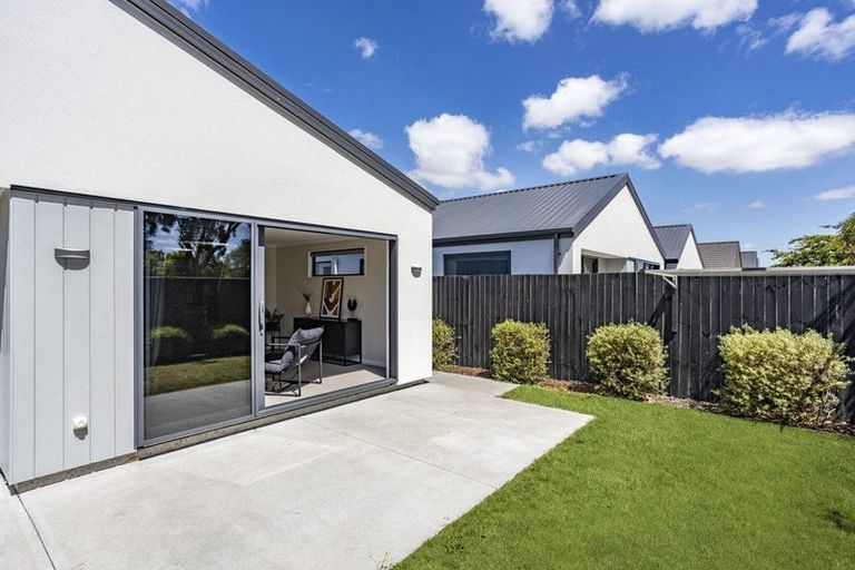 Photo of property in 12 Horoeka Street, Avonhead, Christchurch, 8042