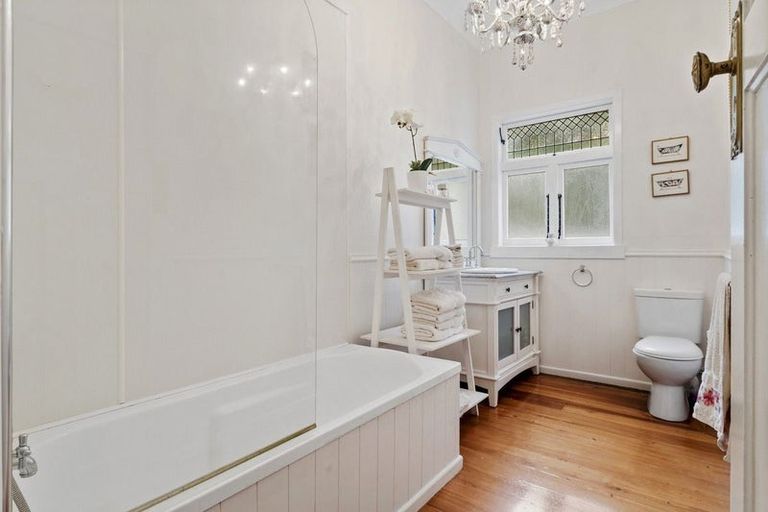 Photo of property in 57 Beach Road, Pahurehure, Papakura, 2113