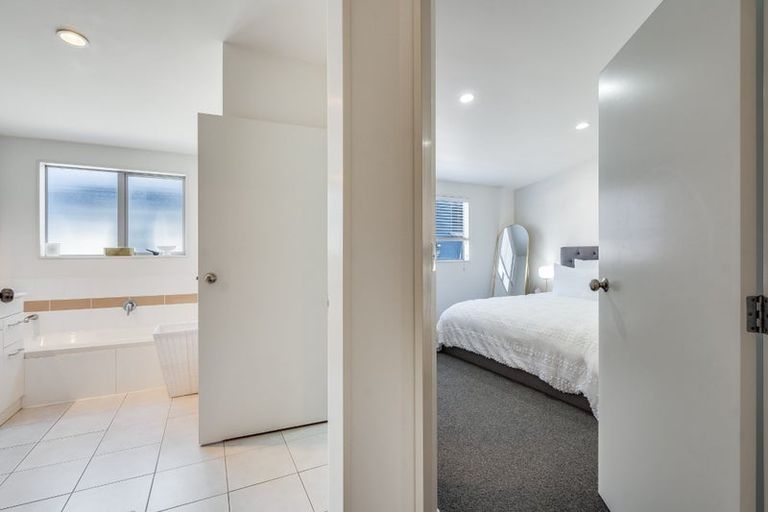 Photo of property in 40c Miro Street, Mount Maunganui, 3116