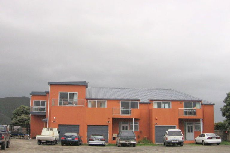 Photo of property in 50 Elizabeth Street, Moera, Lower Hutt, 5010