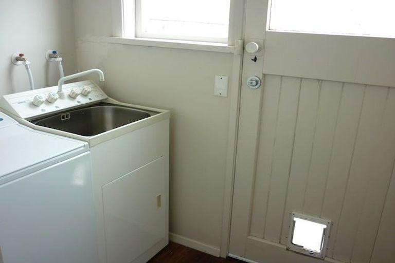 Photo of property in 2 Mudie Street, Alicetown, Lower Hutt, 5010