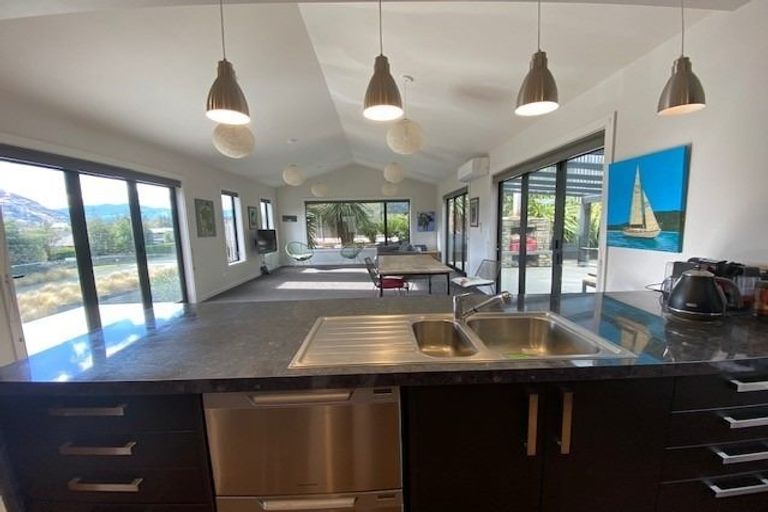 Photo of property in 17 Rannoch Drive, Jacks Point, Queenstown, 9371