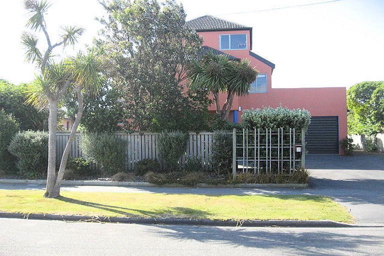 Photo of property in 15 Plover Street, Southshore, Christchurch, 8062