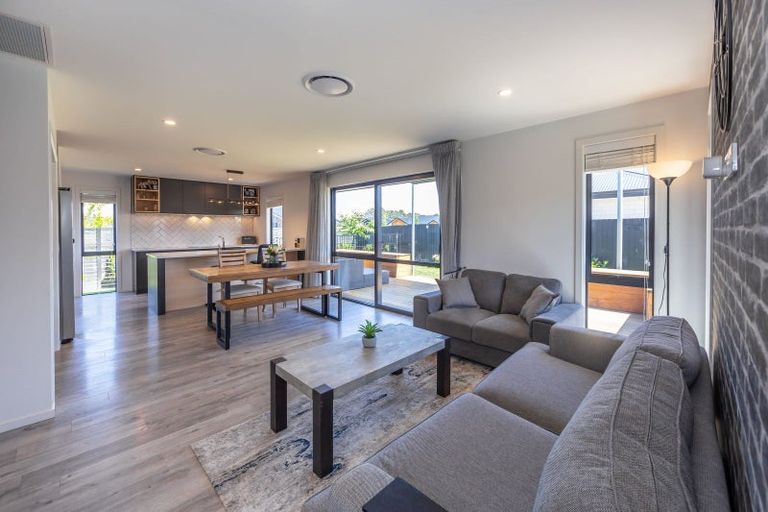 Photo of property in 23 Nicolau Avenue, Rolleston, 7615