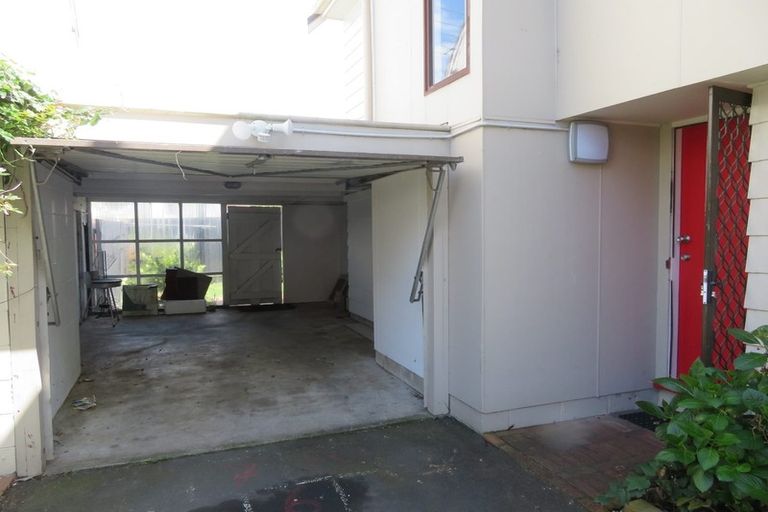 Photo of property in 10/19a Gray Avenue, Mangere East, Auckland, 2024