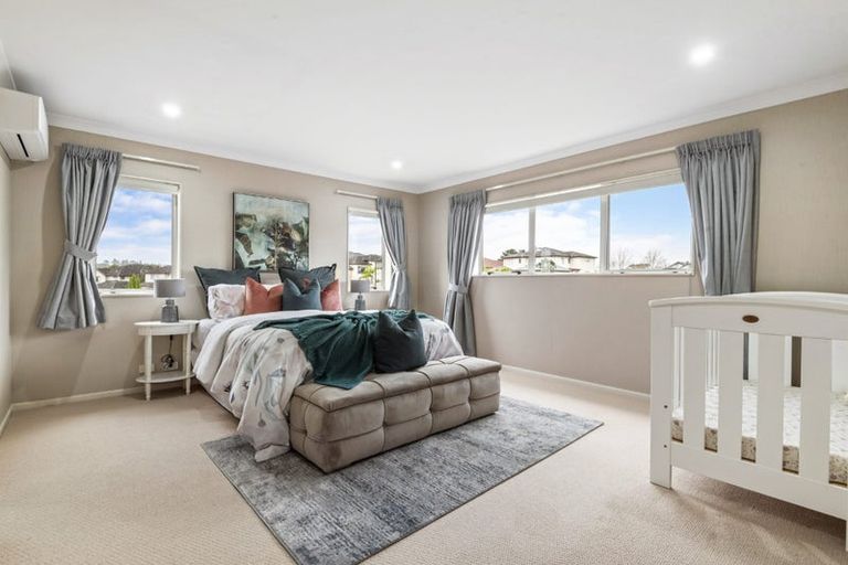 Photo of property in 42 Laurel Oak Drive, Schnapper Rock, Auckland, 0632