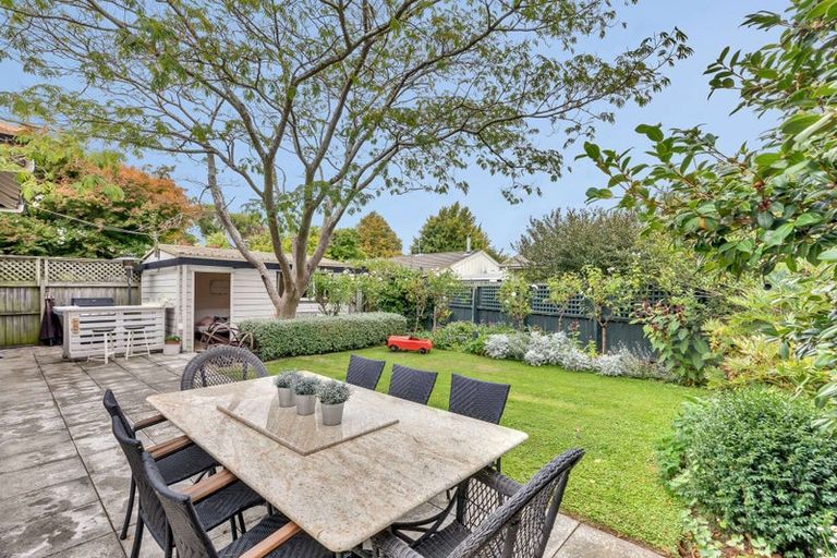 Photo of property in 14 Tui Street, Fendalton, Christchurch, 8041