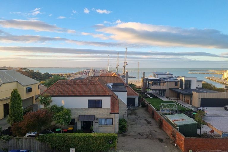 Photo of property in 16 The Terrace, Timaru, 7910