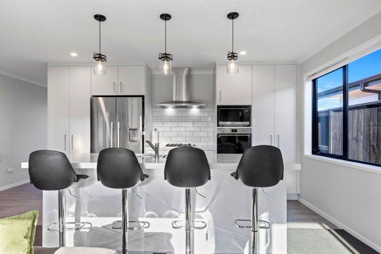 Photo of property in 1 Salers Lane, Papamoa, 3118