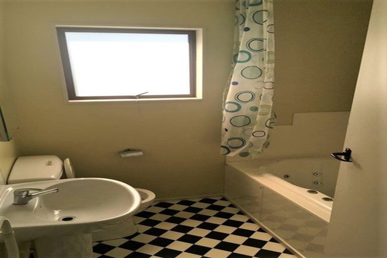 Photo of property in 30a Saint Martins Road, Saint Martins, Christchurch, 8022