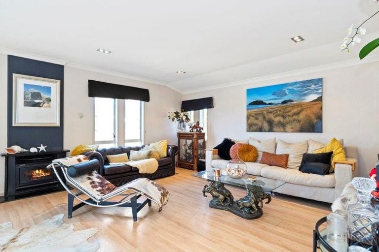 Photo of property in 33c Tay Street, Mount Maunganui, 3116