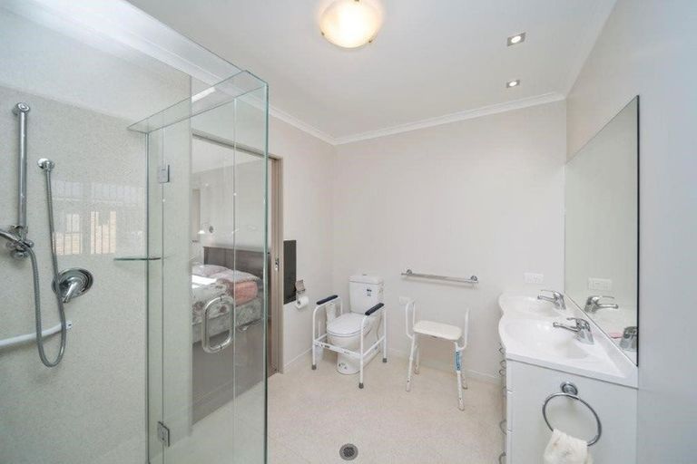 Photo of property in 16a Milmoe Street, Hawera, 4610