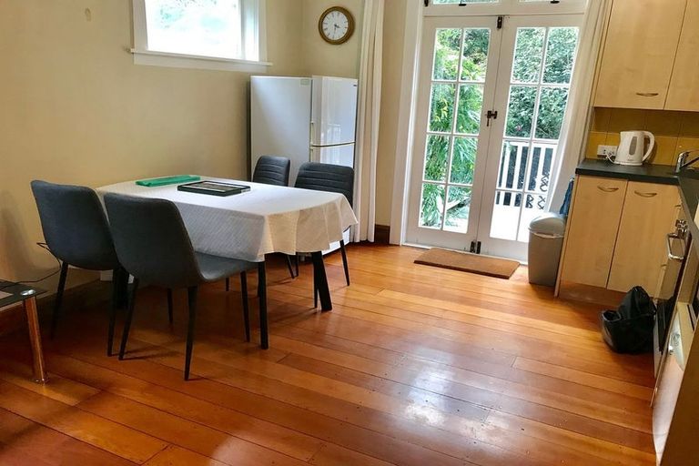 Photo of property in 185 Brooklyn Road, Brooklyn, Wellington, 6021