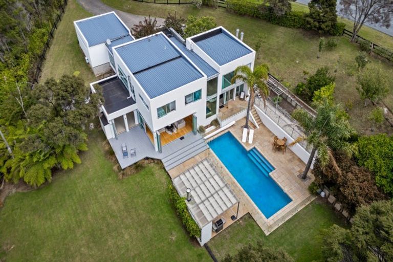 Photo of property in 160 Schnapper Rock Road, Schnapper Rock, Auckland, 0632
