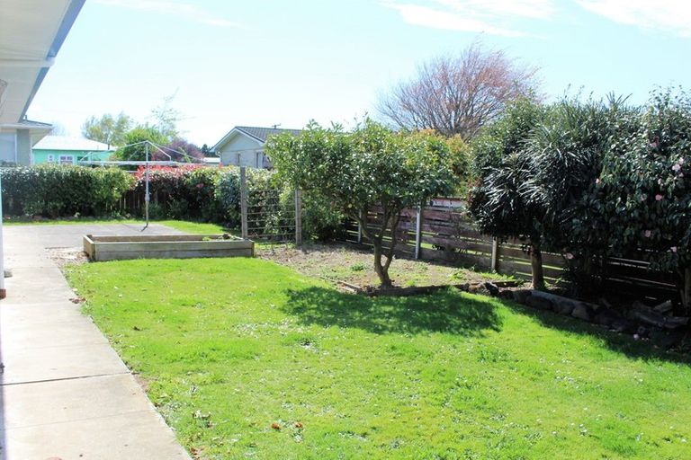 Photo of property in 38 Guy Street, Dannevirke, 4930