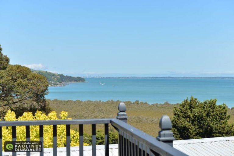 Photo of property in 39 Commins Road, Onerahi, Whangarei, 0110